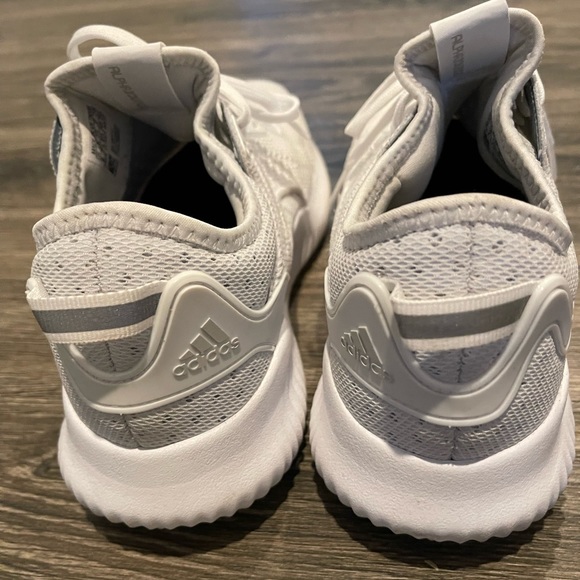 Adidas Boost - Picture 4 of 5